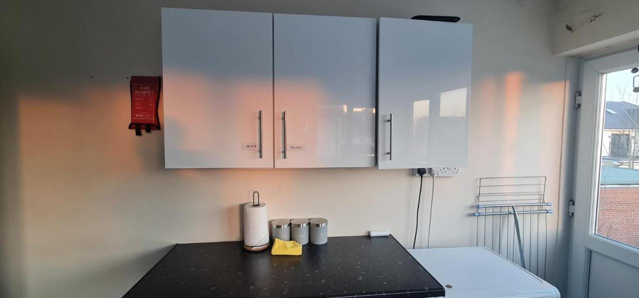 Move Inn Estates - Multiple Rooms Λονδίνο Εξωτερικό φωτογραφία