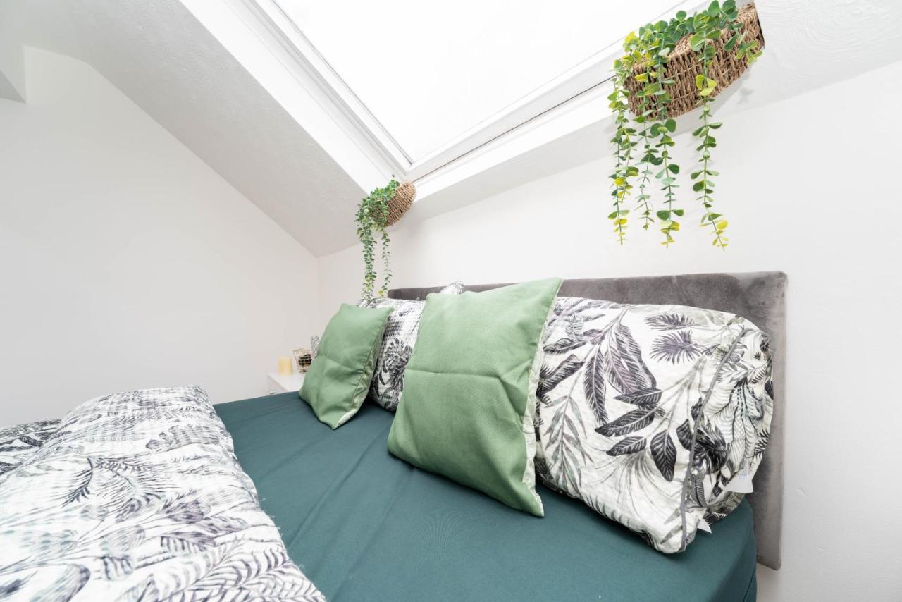 Move Inn Estates - Multiple Rooms Λονδίνο Εξωτερικό φωτογραφία